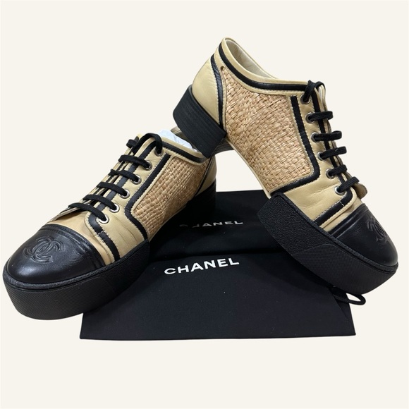 CHANEL Shoes🌸 - Picture 1 of 10